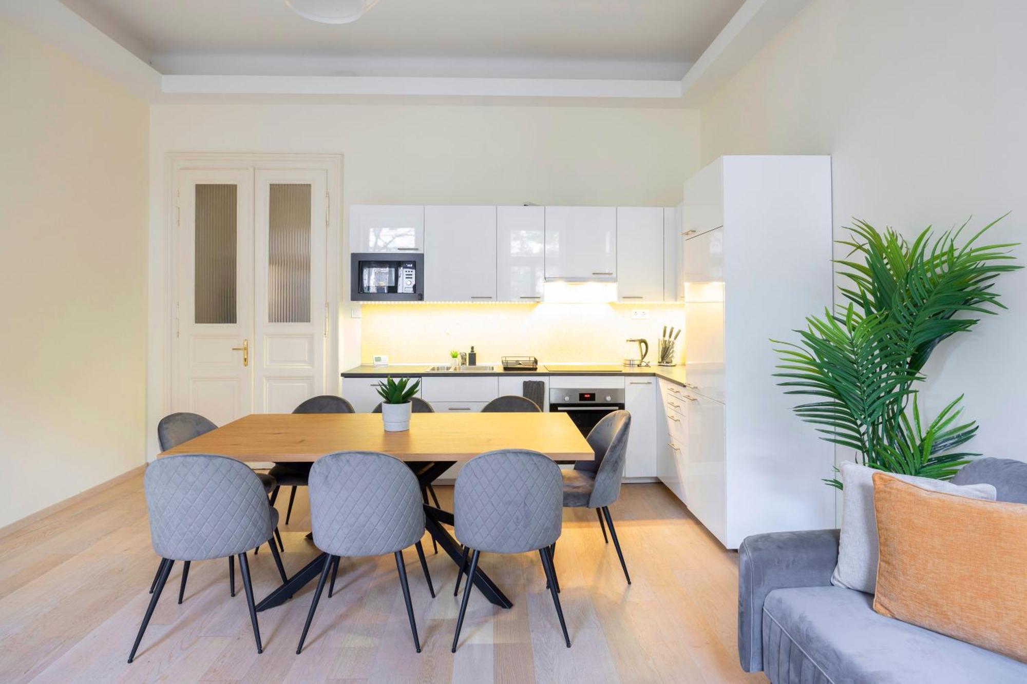 Exclusive & Spacious Central Residence W/ 4Bedrm 2Bathrm Budapest Exterior foto