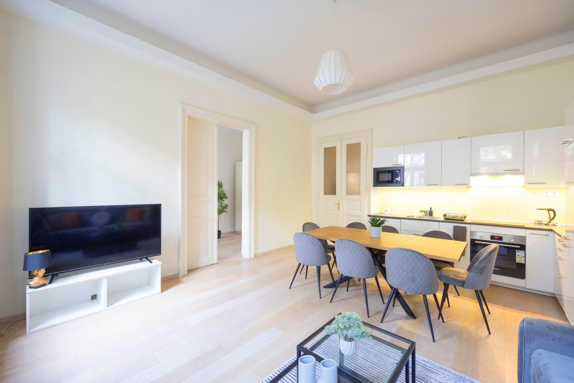 Exclusive & Spacious Central Residence W/ 4Bedrm 2Bathrm Budapest Exterior foto