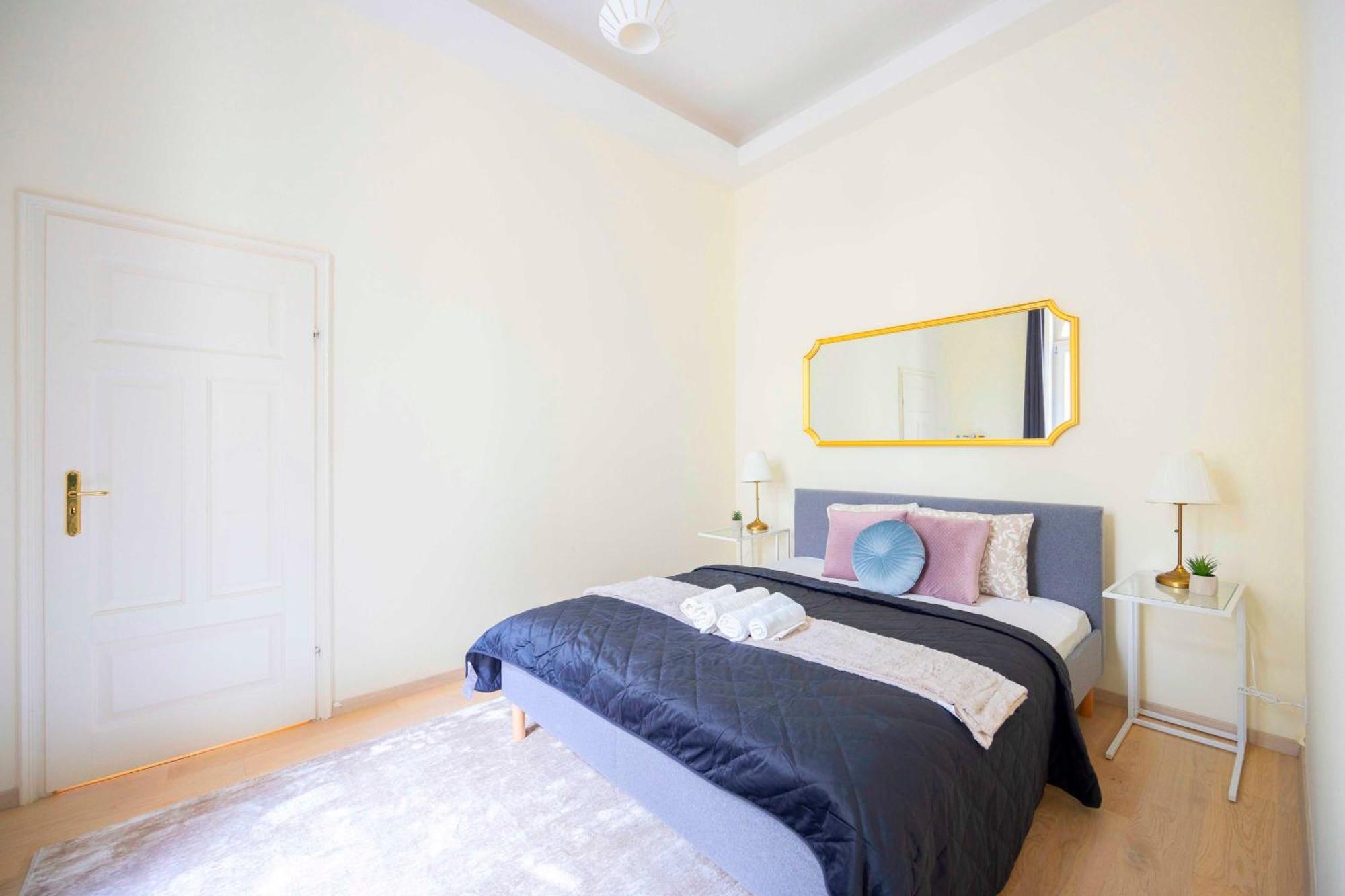Exclusive & Spacious Central Residence W/ 4Bedrm 2Bathrm Budapest Exterior foto
